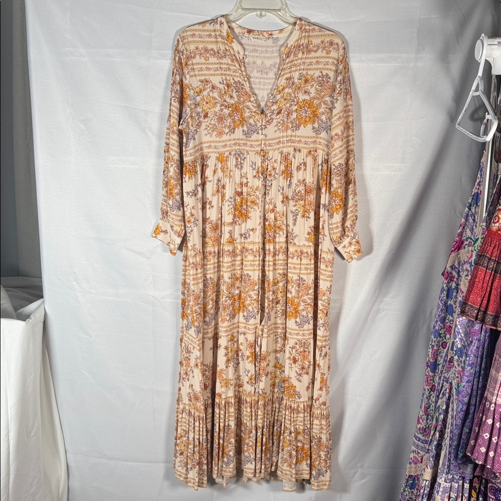 Spell Meadowlands Gown in Cream Size Medium - Picture 6 of 15